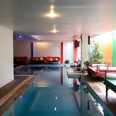 Gz Plan B Hostel Siem Reap Bagian luar foto