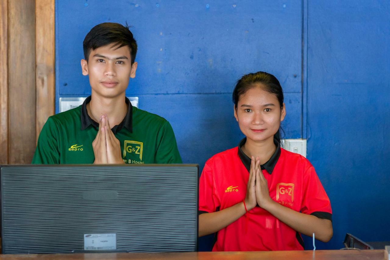 Gz Plan B Hostel Siem Reap Bagian luar foto