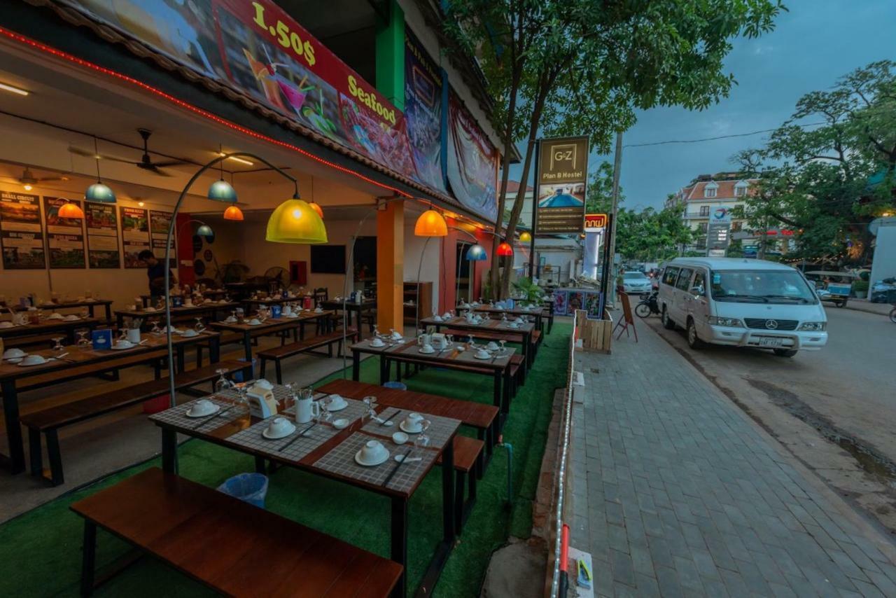 Gz Plan B Hostel Siem Reap Bagian luar foto