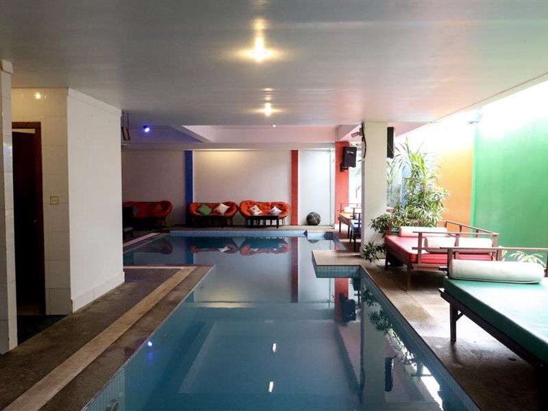 Gz Plan B Hostel Siem Reap Bagian luar foto